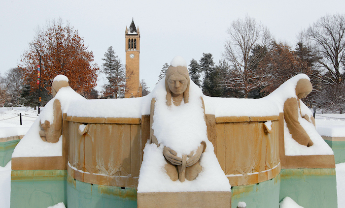 Snow on the Memorial Union fountain